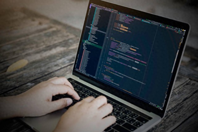 Python实战:详解JSON序列化与反序列化数据交互